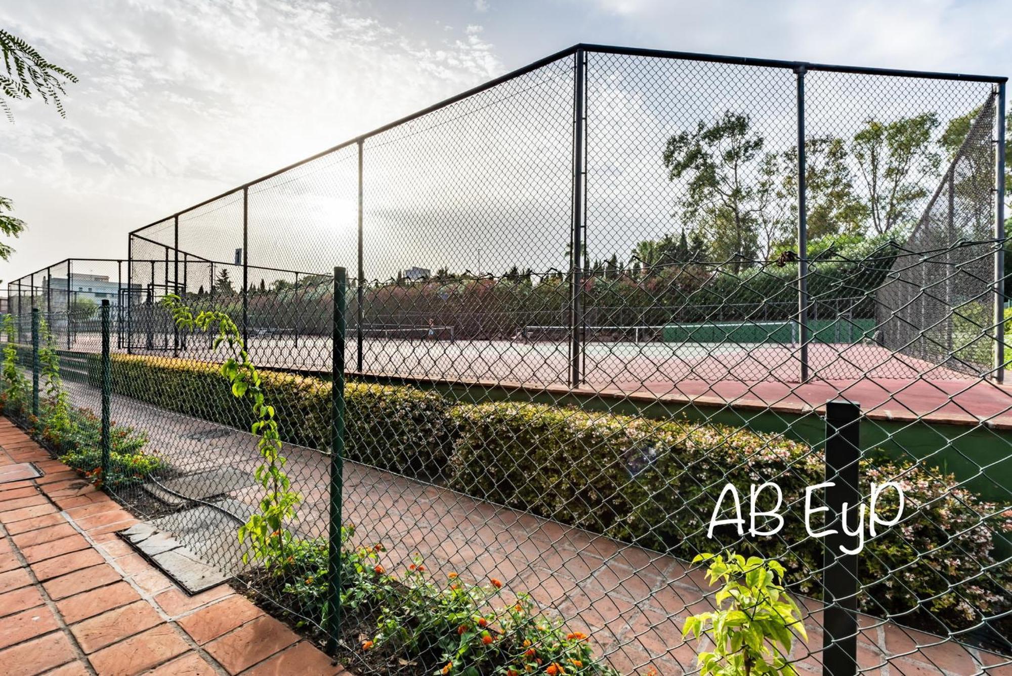 Alcazaba Beach Apartment Estepona Exterior foto